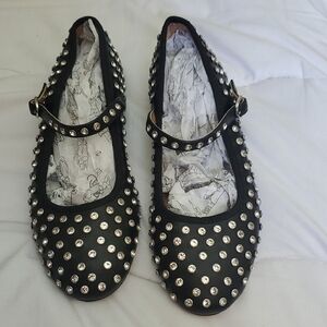 Steve Madden Black Studded Flats
